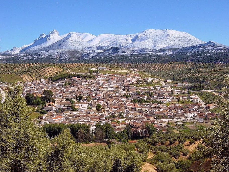 Deifontes (Panoramica) (al fondo Sierra Arana)